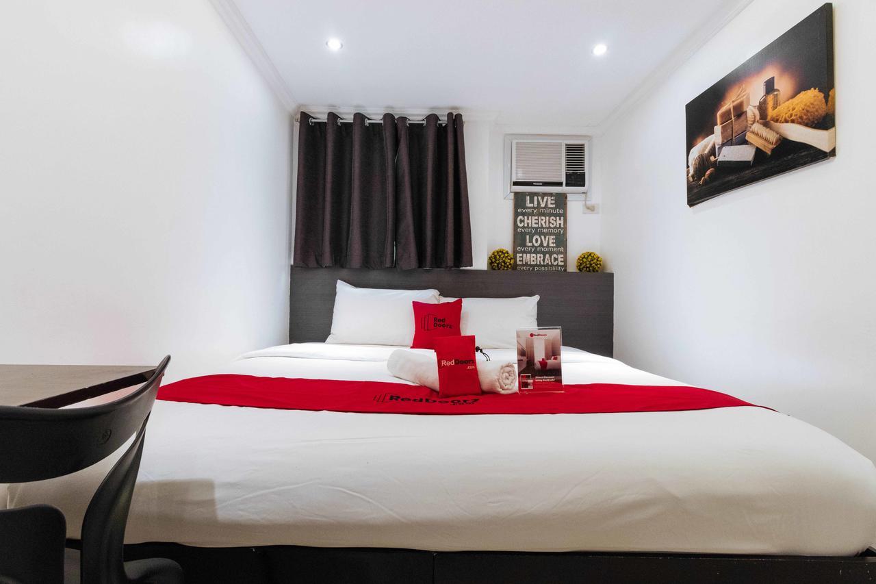 Reddoorz Plus @ Poblacion Makati Makati City Екстер'єр фото