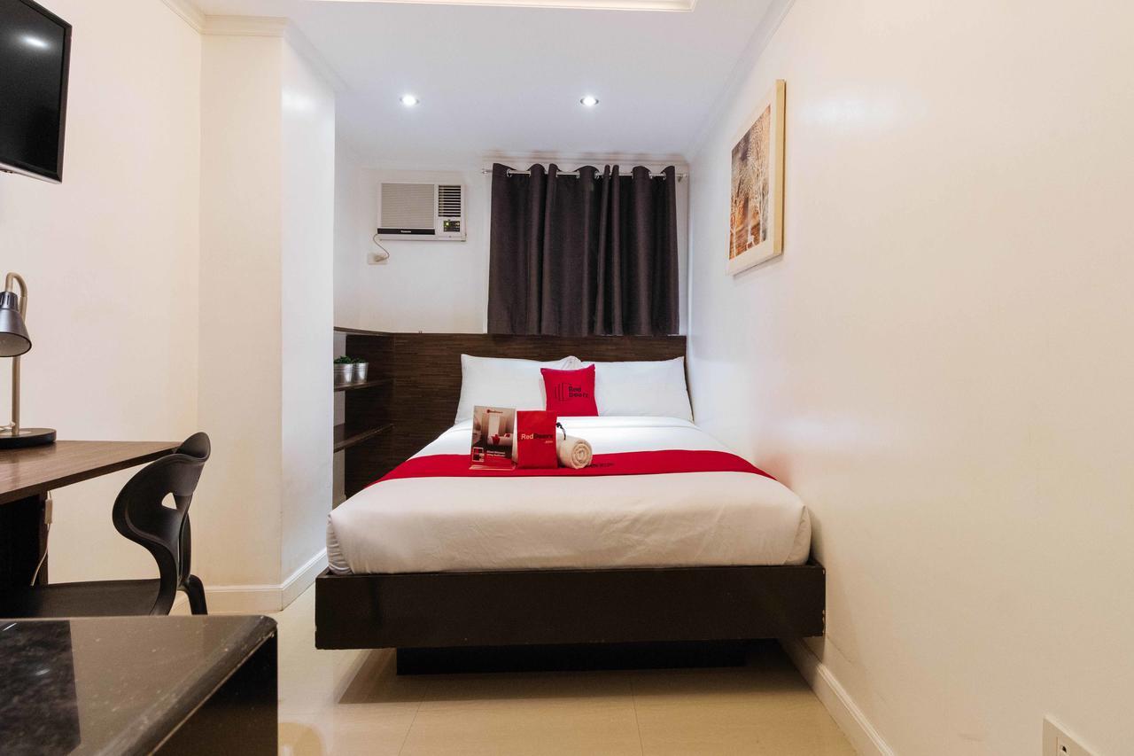 Reddoorz Plus @ Poblacion Makati Makati City Екстер'єр фото